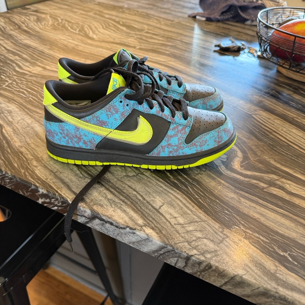 Nike Dunk “Let’s Dance” low